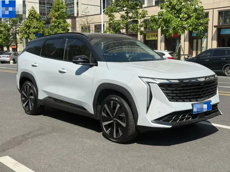 2024 Geely Boyue L с пробегом 23 000 км
