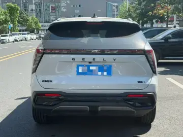 2024 Geely Boyue L с пробегом 23 000 км
