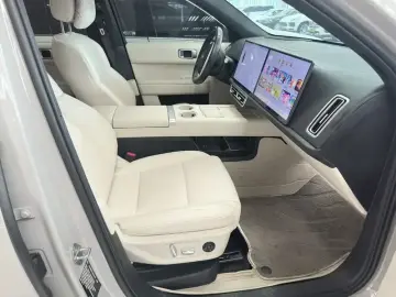 2024 Li Auto (Lixiang) L6 с пробегом 48 000 км