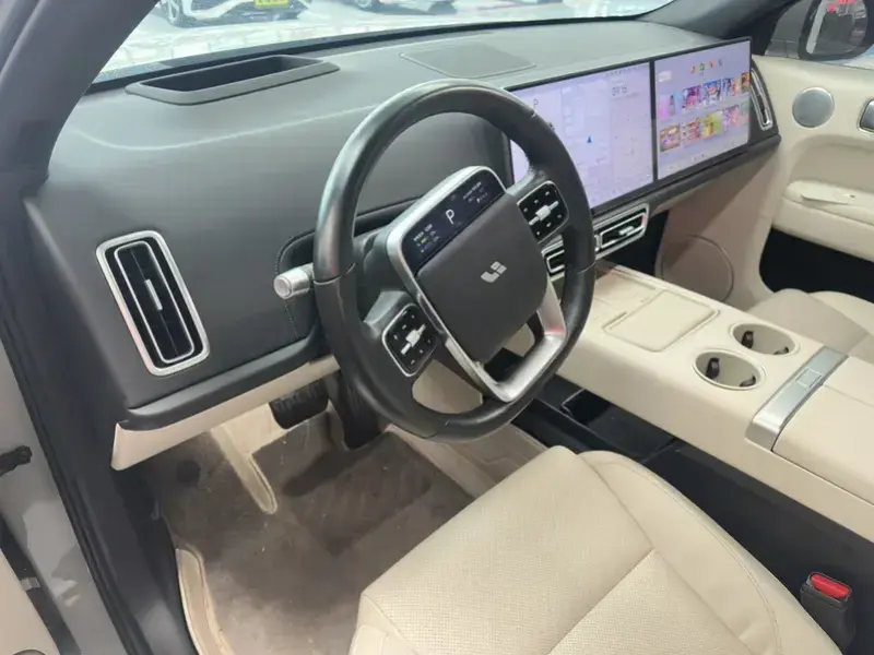 2024 Li Auto (Lixiang) L6 с пробегом 48 000 км