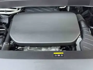 2025 Li Auto (Lixiang) L6 с пробегом 18 000 км