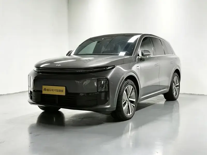 2024 Li Auto (Lixiang) L6 с пробегом 47 800 км