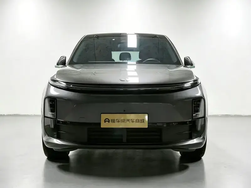 2024 Li Auto (Lixiang) L6 с пробегом 47 800 км