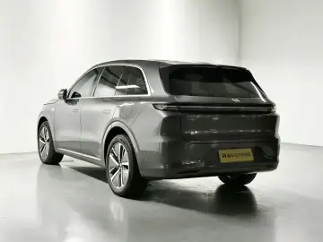 2024 Li Auto (Lixiang) L6 с пробегом 47 800 км