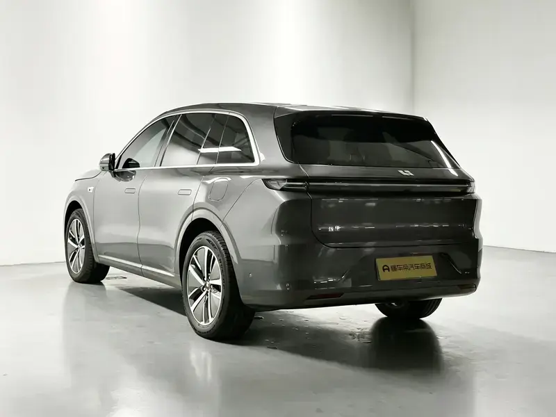 2024 Li Auto (Lixiang) L6 с пробегом 47 800 км