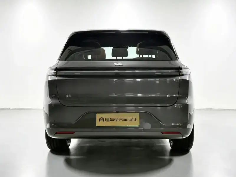 2024 Li Auto (Lixiang) L6 с пробегом 47 800 км