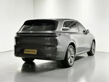2024 Li Auto (Lixiang) L6 с пробегом 47 800 км