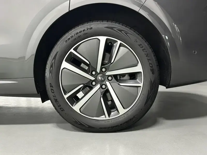 2024 Li Auto (Lixiang) L6 с пробегом 47 800 км