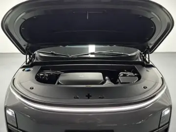 2024 Li Auto (Lixiang) L6 с пробегом 47 800 км