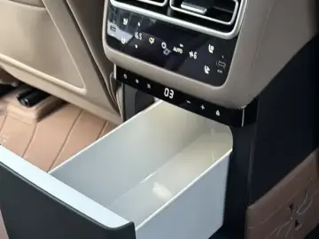 2025 Li Auto (Lixiang) L6 с пробегом 34 000 км
