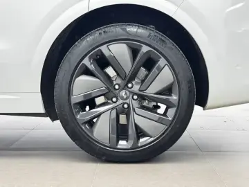 2024 Li Auto (Lixiang) L6 с пробегом 61 700 км