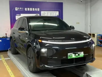 2024 Li Auto (Lixiang) L6 с пробегом 65 000 км
