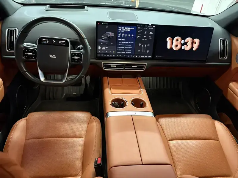 2024 Li Auto (Lixiang) L6 с пробегом 65 000 км