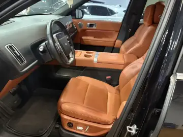 2024 Li Auto (Lixiang) L6 с пробегом 65 000 км