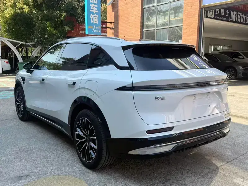2026 Zeekr 7X с пробегом 5 600 км