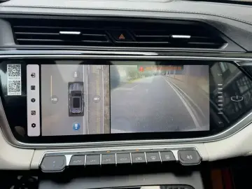 2022 Geely Atlas Pro с пробегом 25 000 км