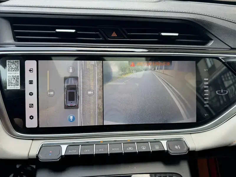 2022 Geely Atlas Pro с пробегом 25 000 км