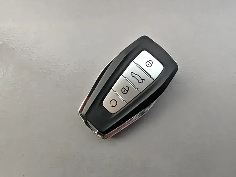 2022 Geely Atlas Pro с пробегом 22 700 км