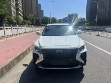 2022 Geely Atlas Pro с пробегом 72 000 км