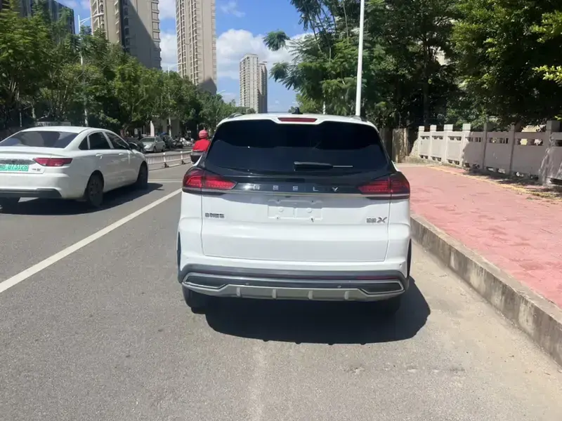 2022 Geely Atlas Pro с пробегом 72 000 км