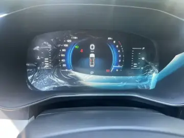 2022 Geely Atlas Pro с пробегом 72 000 км