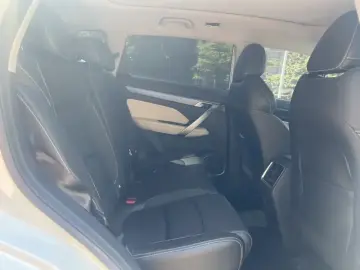 2022 Geely Atlas Pro с пробегом 72 000 км