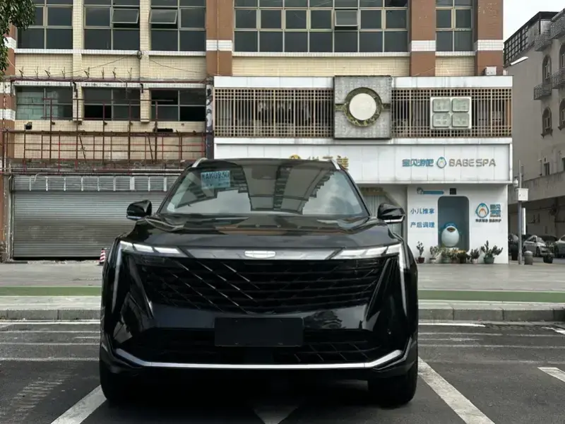 2024 Geely Boyue L с пробегом 32 000 км