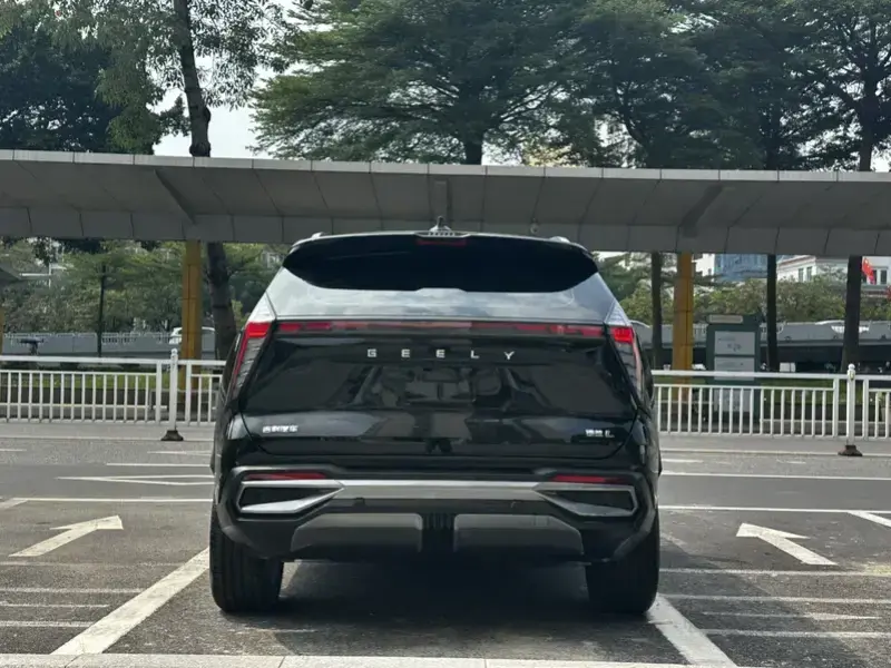 2024 Geely Boyue L с пробегом 32 000 км