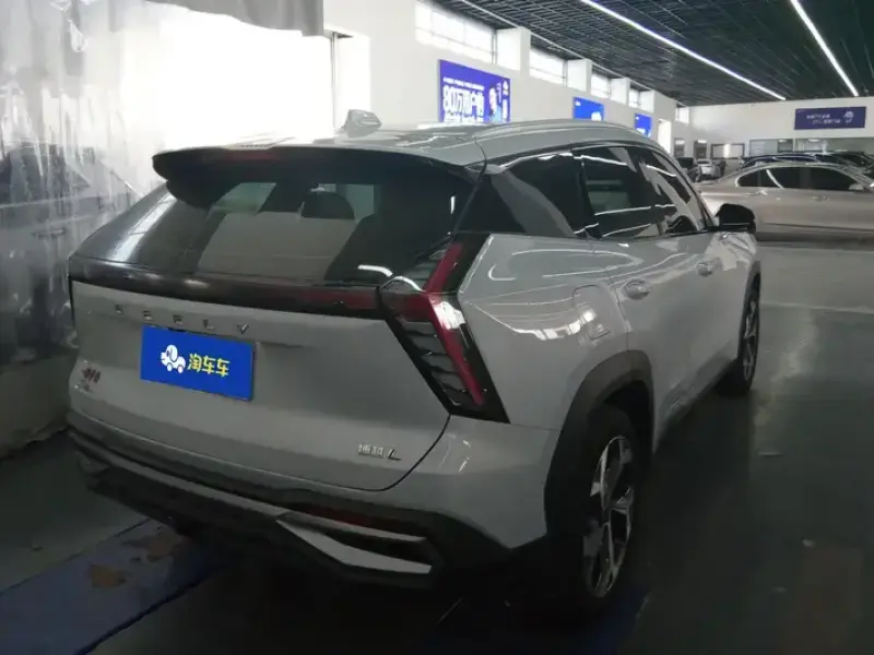 2024 Geely Boyue L с пробегом 18 000 км