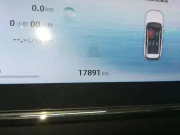 2024 Geely Boyue L с пробегом 18 000 км