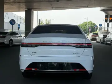 2025 BYD Chazor с пробегом 13 000 км