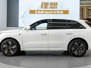 2024 Li Auto (Lixiang) L6 с пробегом 20 600 км