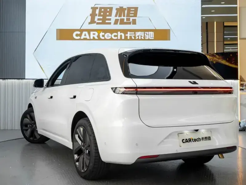 2024 Li Auto (Lixiang) L6 с пробегом 20 600 км
