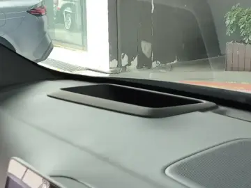 2025 Li Auto (Lixiang) L6 с пробегом 13 000 км