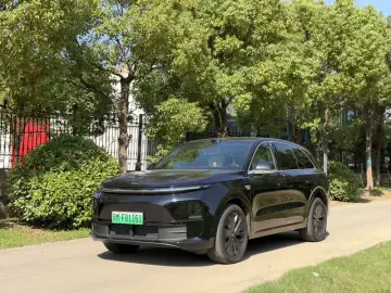 Li Auto (Lixiang) L6