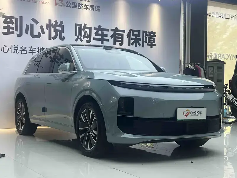 2025 Li Auto (Lixiang) L6 с пробегом 21 800 км