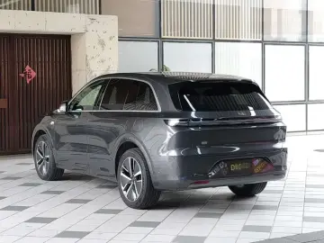 2024 Li Auto (Lixiang) L6 с пробегом 16 000 км