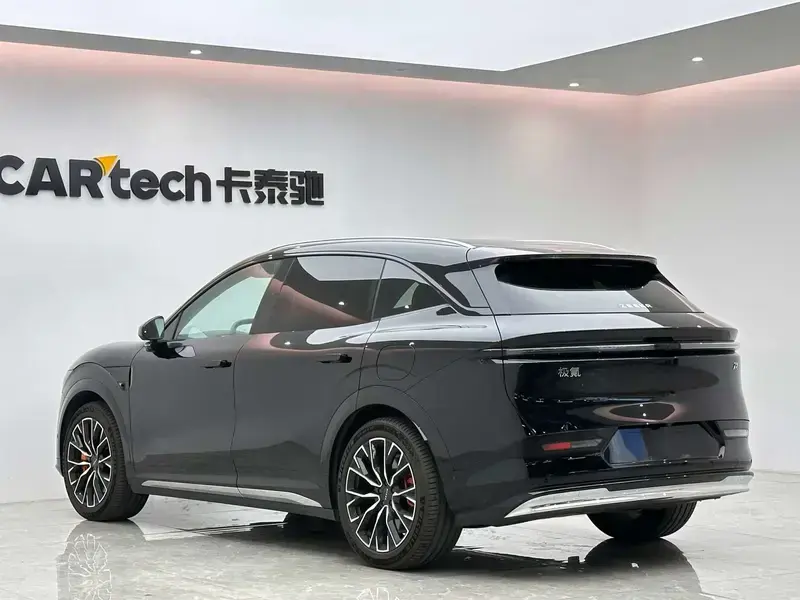 2025 Zeekr 7X с пробегом 26 000 км
