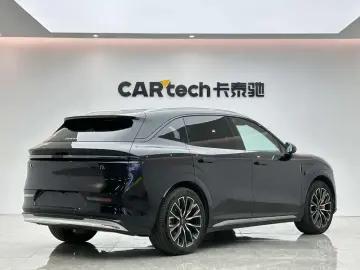 2025 Zeekr 7X с пробегом 26 000 км