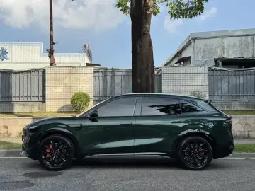 2025 Zeekr 7X с пробегом 19 000 км