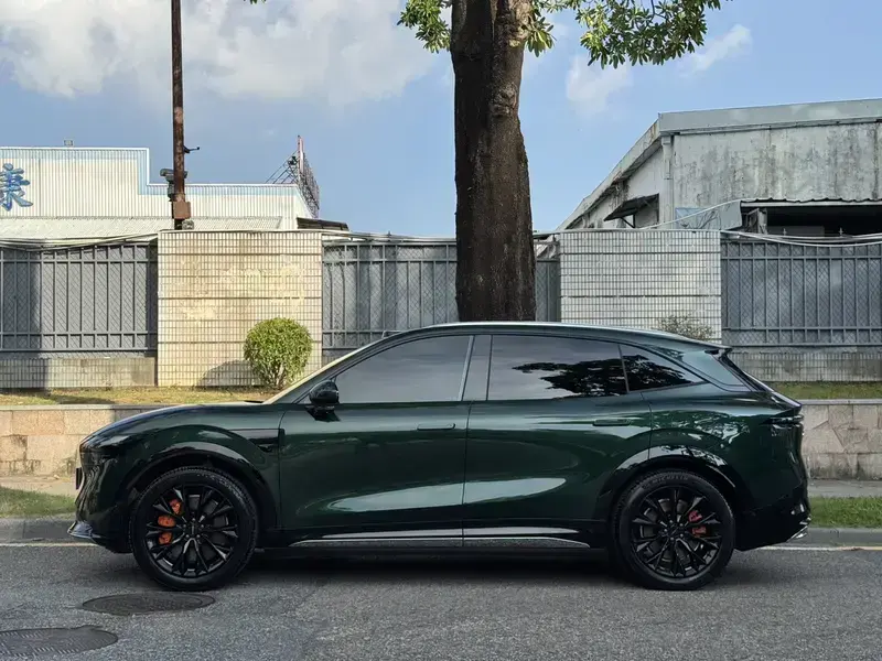 2025 Zeekr 7X с пробегом 19 000 км