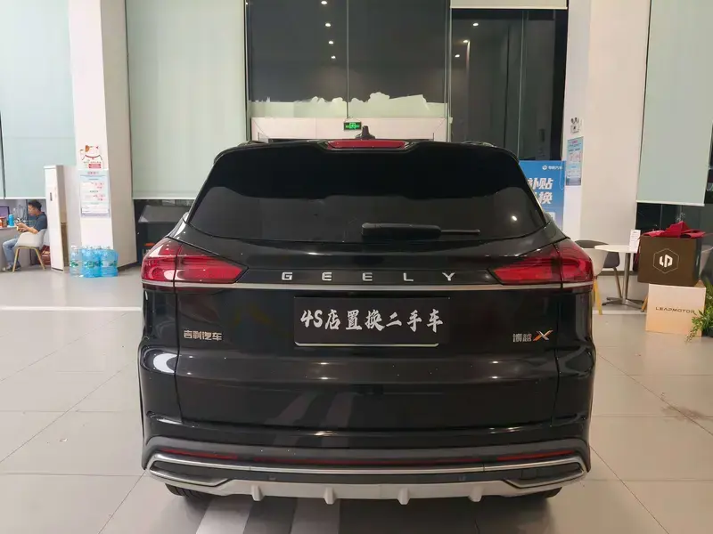 2022 Geely Atlas Pro с пробегом 74 000 км