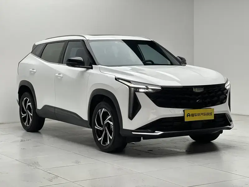2023 Geely Atlas Pro с пробегом 25 800 км
