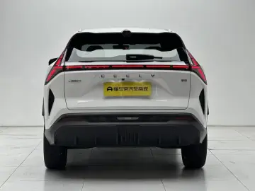 2023 Geely Atlas Pro с пробегом 25 800 км