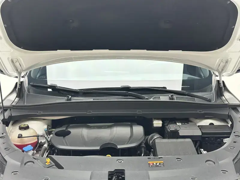 2023 Geely Atlas Pro с пробегом 25 800 км