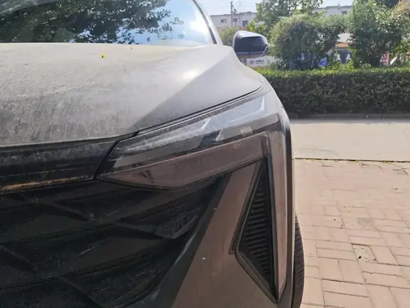 2024 Geely Atlas Pro с пробегом 16 000 км