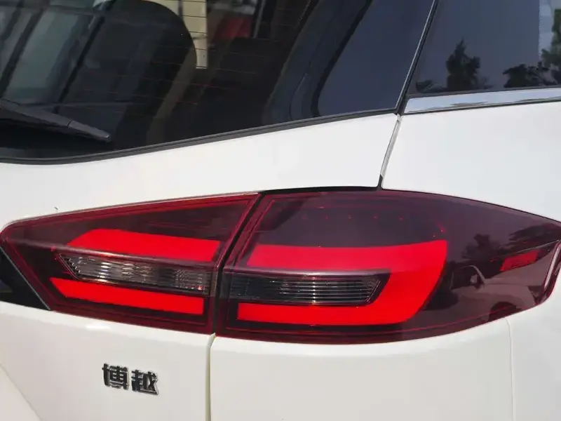 2022 Geely Atlas Pro с пробегом 73 000 км
