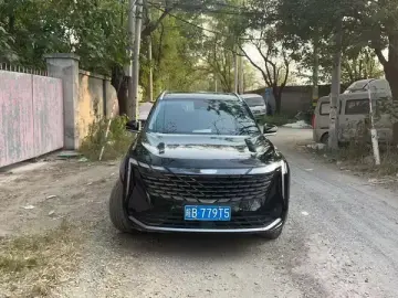 2023 Geely Boyue L с пробегом 30 000 км