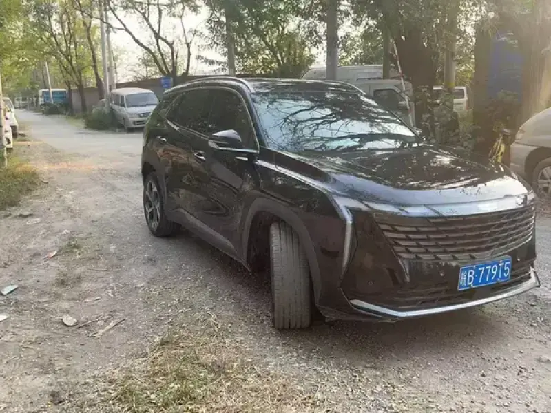 2023 Geely Boyue L с пробегом 30 000 км