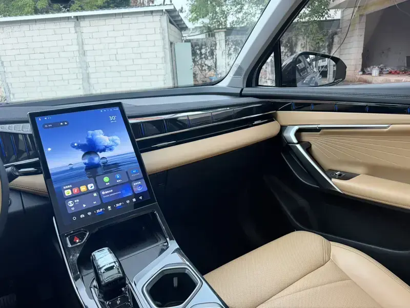 2023 Geely Boyue L с пробегом 80 000 км